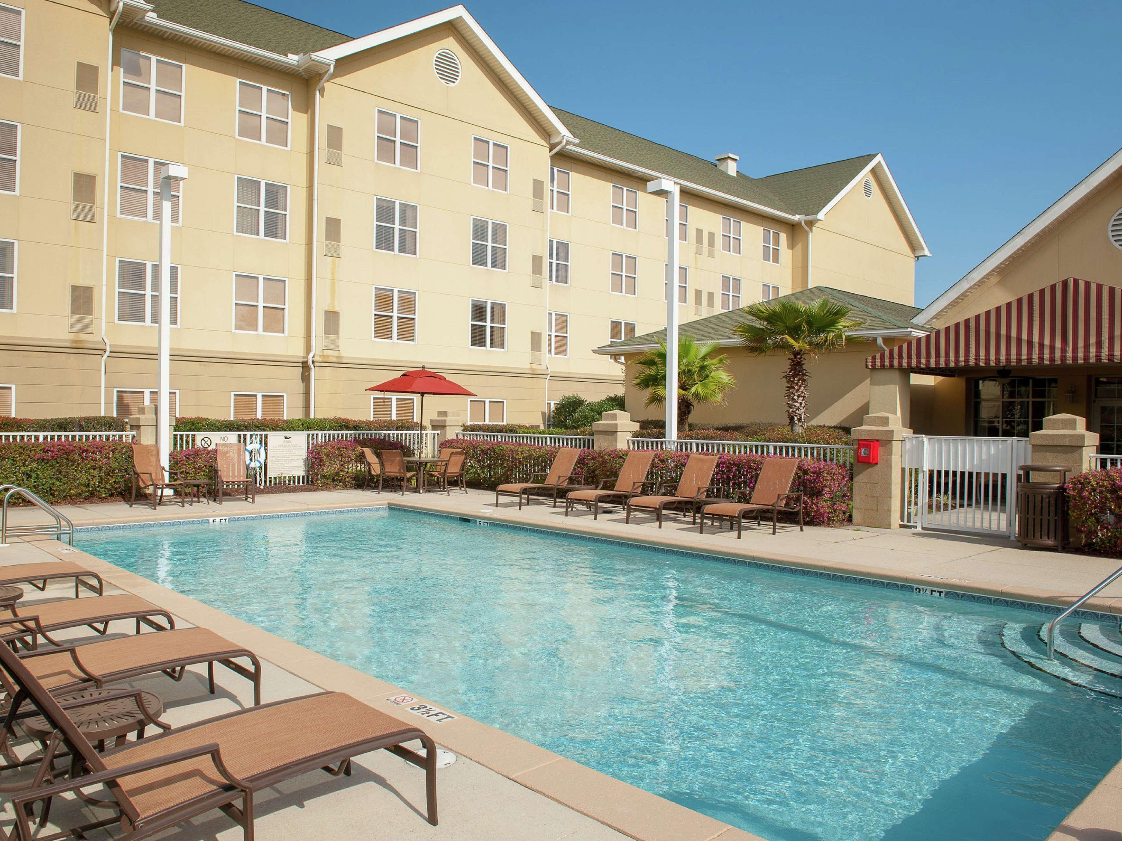 Pensacola Suites Hotel Exterior photo